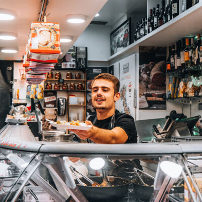 Commerçant Marché Victor Hugo